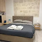 Urban Flat Dante Bari